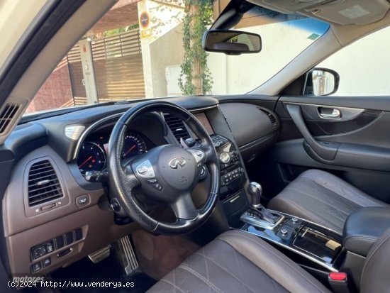 Infiniti FX 37 3.0D S de 2011 con 279.000 Km por 15.950 EUR. en Alicante