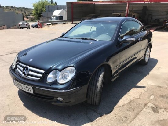  Mercedes Clase CLK 270 AUTOMATICO de 2003 con 184.082 Km por 4.000 EUR. en Barcelona 