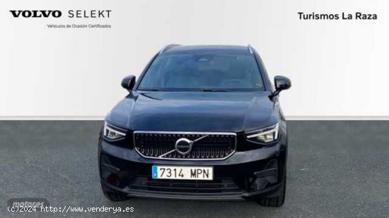 Volvo XC40 todoterreno 2.0 B3 CORE AUTO 163 5P de 2024 con 21.264 Km por 33.200 EUR. en Sevilla