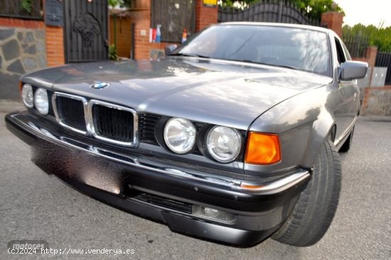 BMW Serie 7 730 v8 EXCLUSIVE PIEL KLIMA TECHO ELECTRICO COLECCION de 1993 con 29.000 Km por 27.700 E