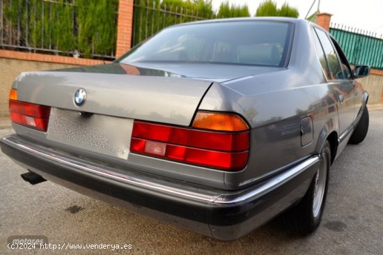 BMW Serie 7 730 v8 EXCLUSIVE PIEL KLIMA TECHO ELECTRICO COLECCION de 1993 con 29.000 Km por 27.700 E