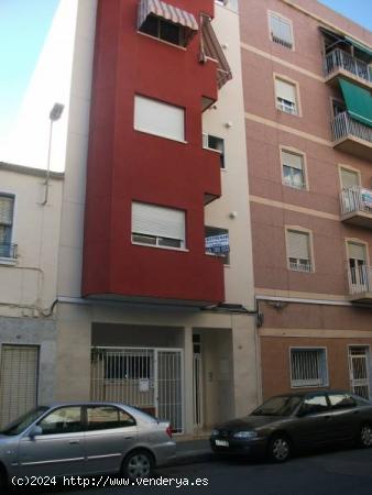  Piso seminuevo con ascensor (sin muebles ni electrodomésticos) de 3 habitaciones!!! - ALICANTE 