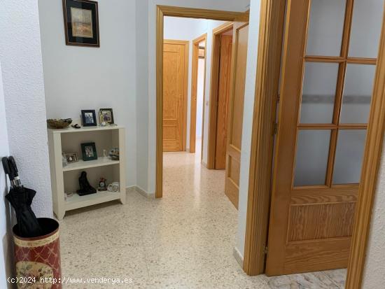 VIVIENDA DE 2 DORMITORIOS CON GARAJE EN OLIVENZA - BADAJOZ