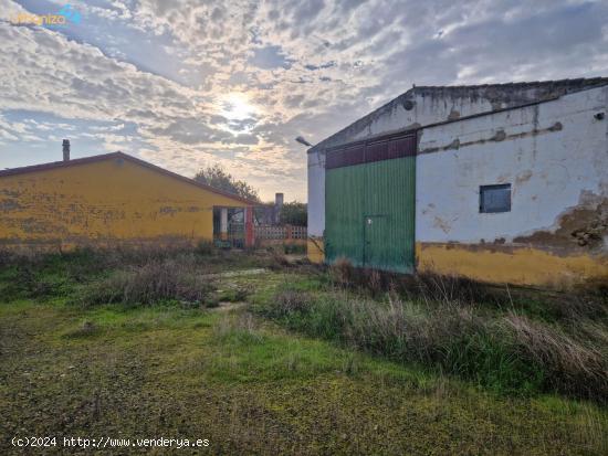 Terreno en Almendral con vivienda - BADAJOZ