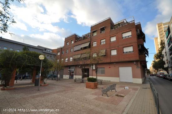  Se Vende en Elda - ALICANTE 