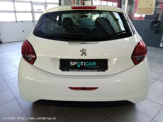 Peugeot 208  1.6 BlueHDi 55KW (75CV) - - MANZANARES