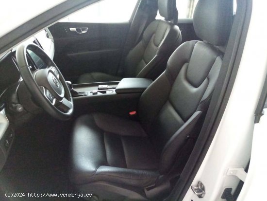 Volvo XC-60  2.0 D4 AWD  Auto Momentum - MANZANARES