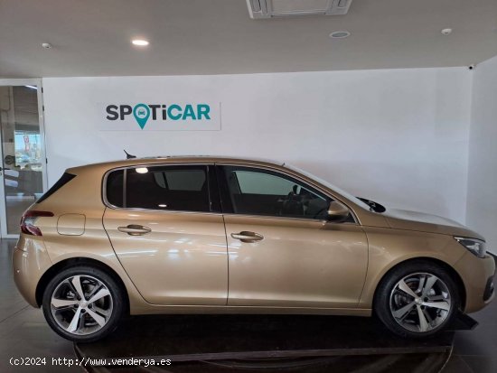 Peugeot 308  5p  1.2 PureTech 81KW (110CV) S&S Allure - CIUDAD REAL