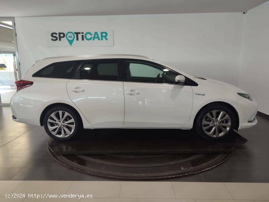 Toyota Auris  1.8 140H Hybrid Advance - CIUDAD REAL