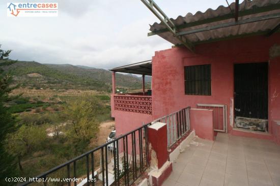 TERRENO CON CASITA POR BARRANC DE MARIANET - CASTELLON