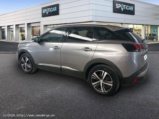 Peugeot 3008  1.2 PureTech 96KW S&S  EAT8 Allure - FINESTRAT