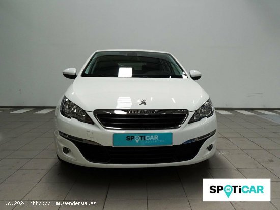 Peugeot 308  5p  1.2 PureTech 96KW (130CV) Auto Style - Cadiz