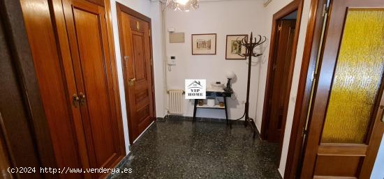 VIPHOME VENDE AMPLIA VIVIENDA EN PLENO CENTRO DE ALBACETE - ALBACETE