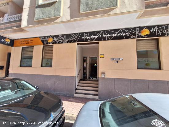  Ref.7451 Local comercial en alquiler - ALICANTE 