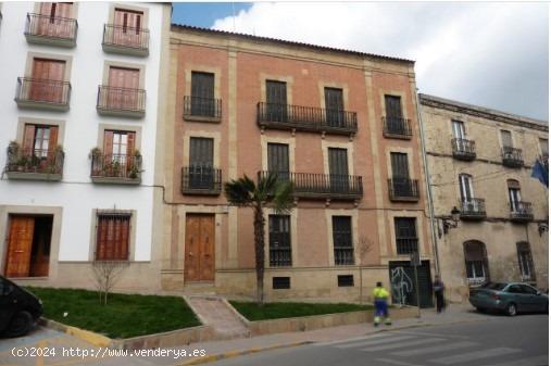  Venta de casa en Villanueva del Arzobispo (Jaén) - JAEN 