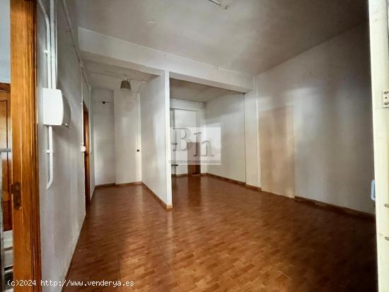 SE VENDE  LOCAL COMERCIAL EN VIRGEN DE BELÉN - MÁLAGA CAPITAL. - MALAGA