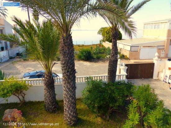 2 x 1 Venta de Chalet y parcela en 1º Línea de Mar Menor - MURCIA