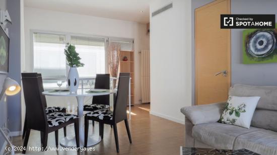 Moderno apartamento de 4 dormitorios en alquiler en Centro - MADRID