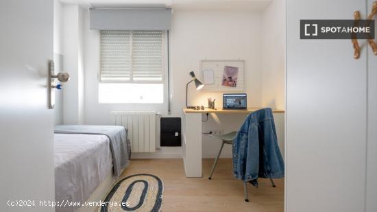 Habitaciones en alquiler en el apartamento de 5 dormitorios en Camins Al Grau - VALENCIA