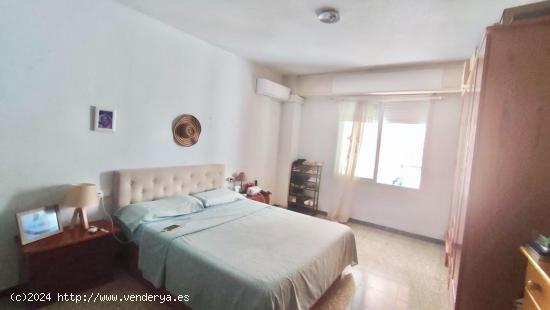 MARAVILLOSA VIVIENDA EN EL CENRTRO DE ORIHUELA CON BALCÓN, LISTA PARA ENTRAR A VIVIR...¡VISITELA! 