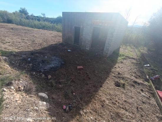 TERRENO CON CASA EN BENIARJO (VALENCIA) - VALENCIA