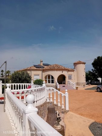  Villa en venta en Catral (Alicante) 