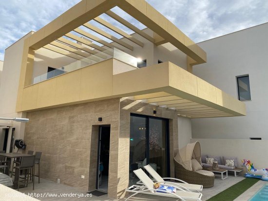  Villa en venta en Los Montesinos (Alicante) 