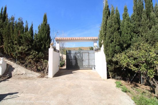 Finca en venta en Pizarra (Málaga)