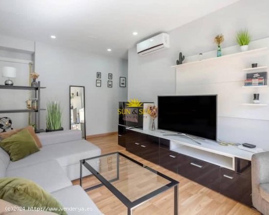 Apartamento en alquiler en Alicante (Alicante)