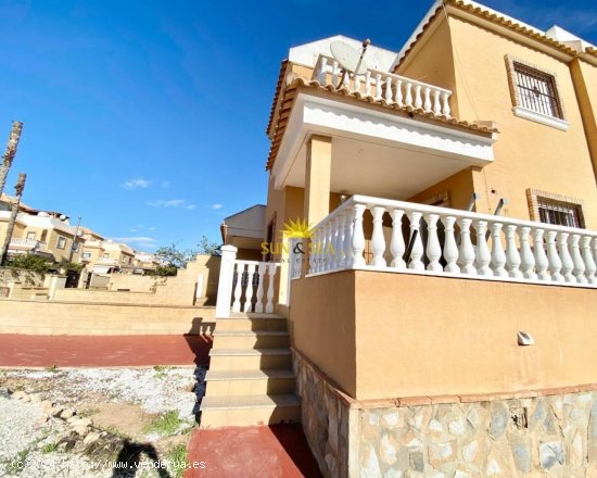 Villa en alquiler en Ciudad Quesada (Alicante)