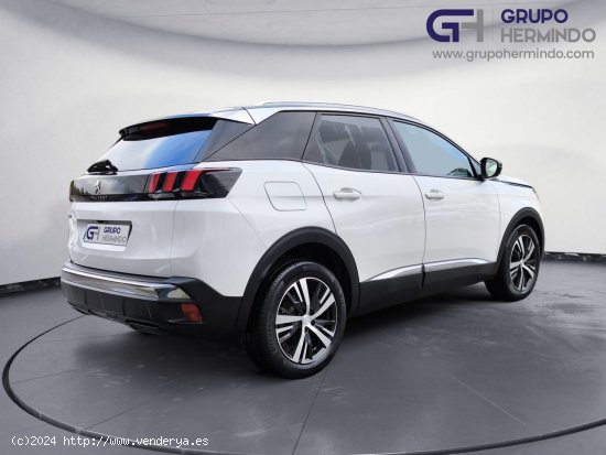 Peugeot 3008 1.2 PURE TECH 130 CV ALLURE - Ponteareas