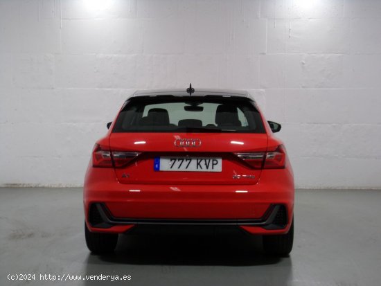 Audi A1 Sportback 30 TFSI S line - 