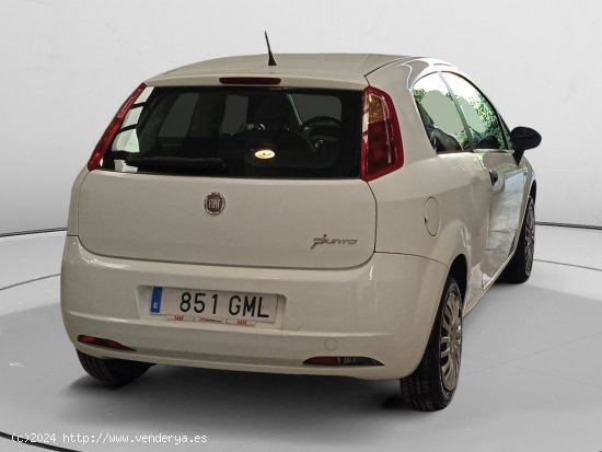 Fiat Punto 1.2 8V Active - Pamplona