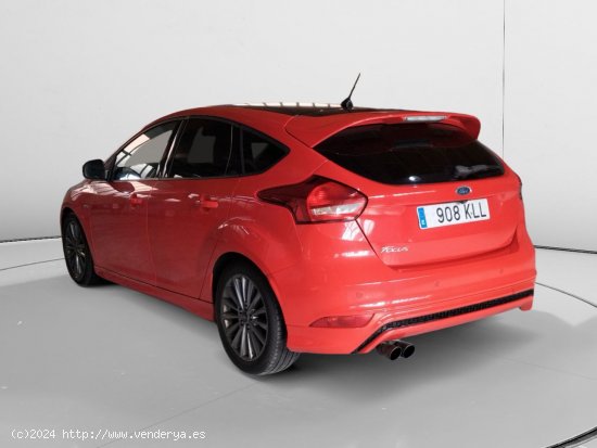 Ford Focus ST-Line R&B - 