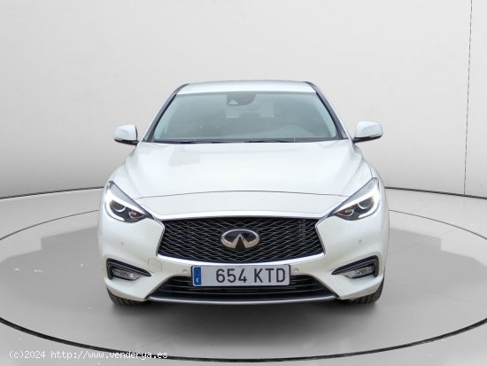 Infiniti Q30 1.6 Premium - Zaragoza