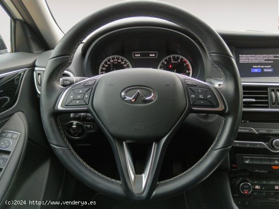 Infiniti Q30 1.6 Premium - Zaragoza