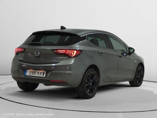 Opel Astra Dynamic - Alcalá de Guadaira