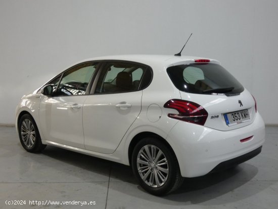 Peugeot 208 Signature - Galdakao