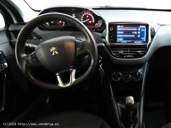 Peugeot 208 Signature - Galdakao