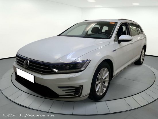  Volkswagen Passat VAR GTE 1.4 TSI BUSINESS PLUG-IN HYBRID - LEGANES 