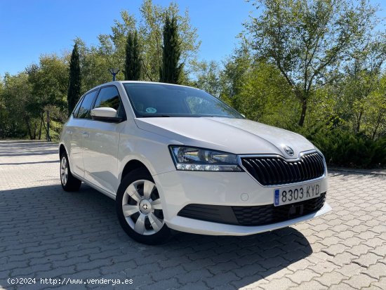 Skoda Fabia Ambition MPI 75cv. *IVA deducible* *Año 2019* *Nacional* - Madrid