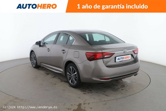 Toyota Avensis 2.0 D-4D Advance - 