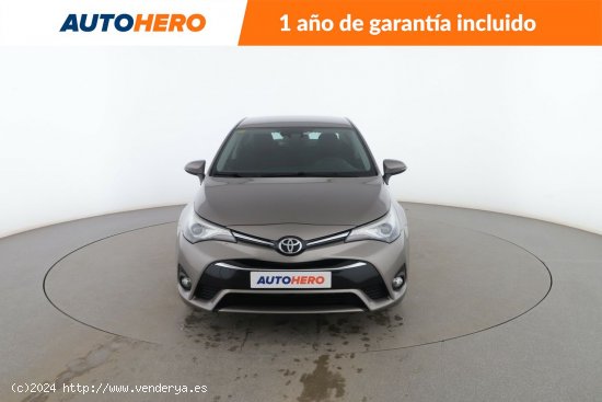 Toyota Avensis 2.0 D-4D Advance - 