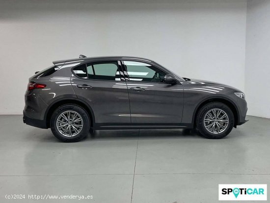 Alfa Romeo Stelvio  2.2 Diésel 154kW (210CV)  Q4 Competizione - Girona