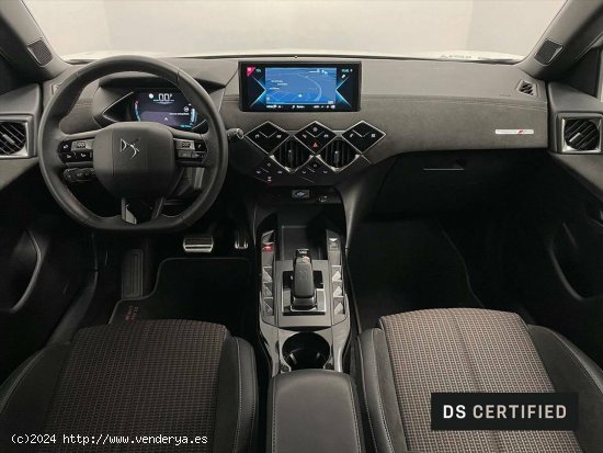 DS Automobiles DS 3 Crossback  50 kW/h  Auto PERFORMANCE LINE+ - Girona