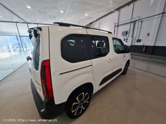 Citroën Berlingo BlueHdi 100 SHINE XTR - BADAJOZ