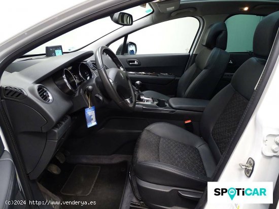 Peugeot 3008   1.2 PureTech 130 S&S Allure - Barakaldo