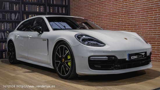 Porsche Panamera 4 E-Hybrid - MURCIA