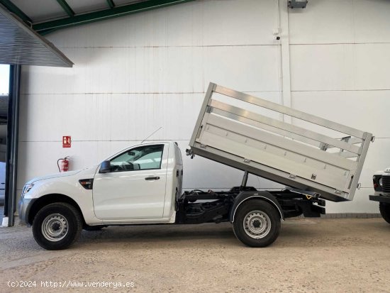 Ford Ranger 2.2 tdci cabina sencilla basculante 4x4 - VILLANUEVA DE CORDOBA