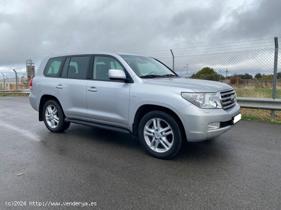  Toyota Land Cruiser  200 4.5 V8 VXL - VILLANUEVA DE CORDOBA 